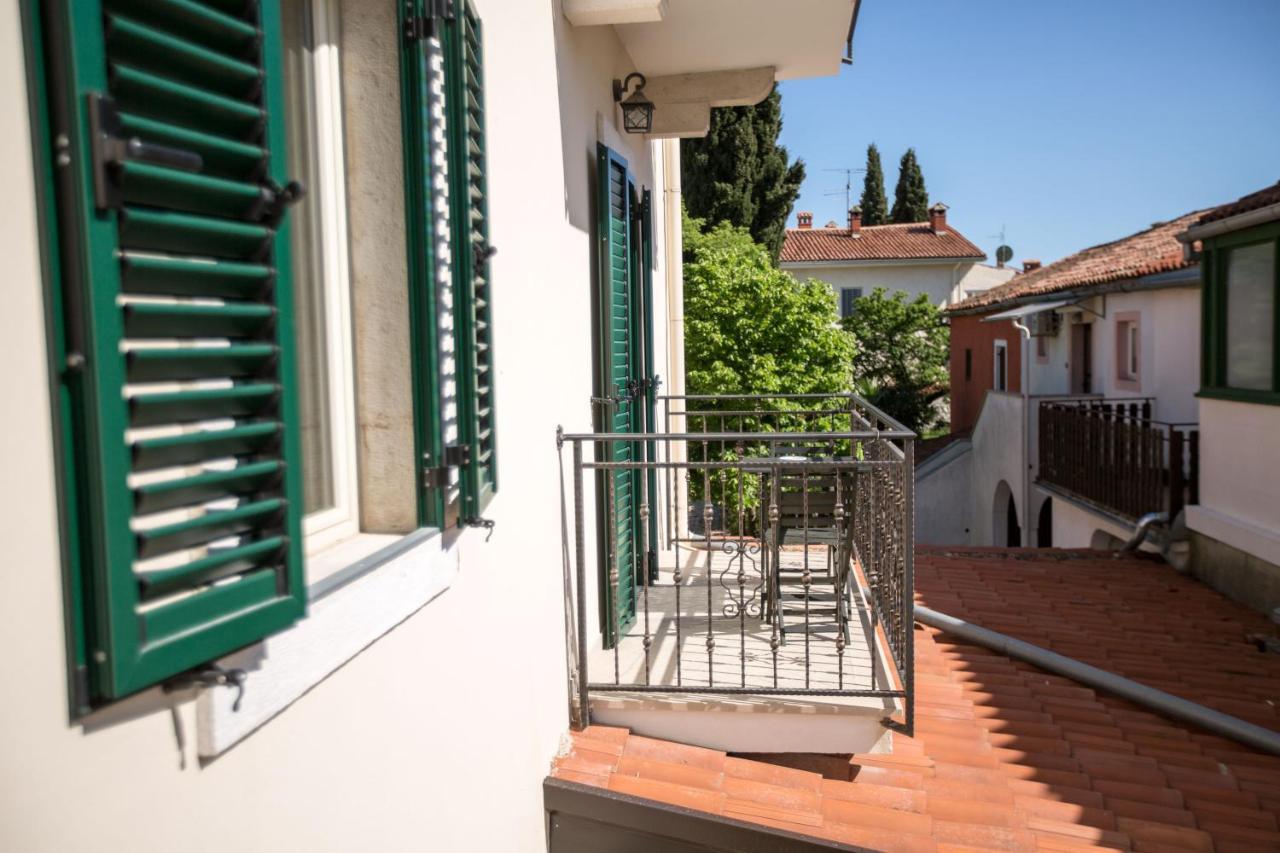 Apartments Casa Saina Rovigno Esterno foto