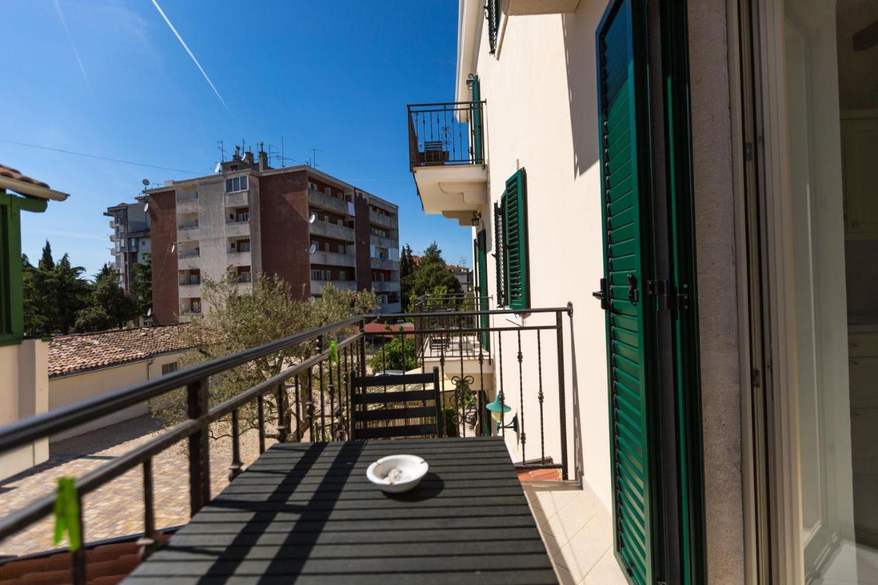 Apartments Casa Saina Rovigno Esterno foto