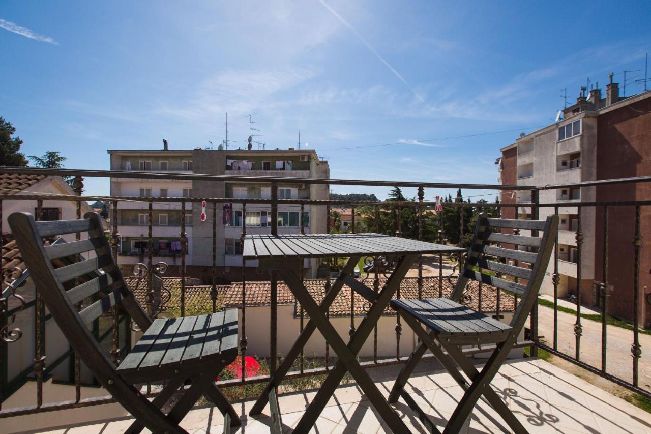 Apartments Casa Saina Rovigno Esterno foto
