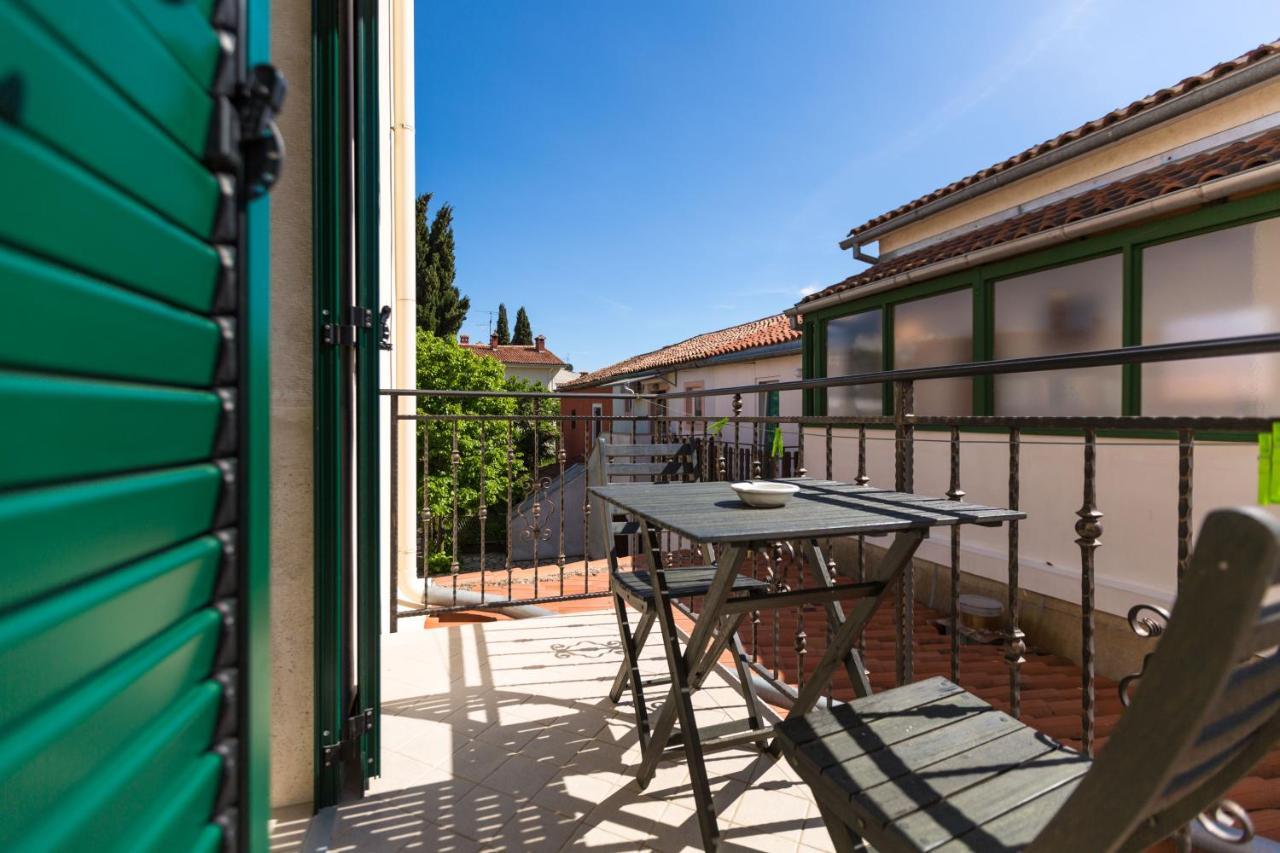 Apartments Casa Saina Rovigno Esterno foto