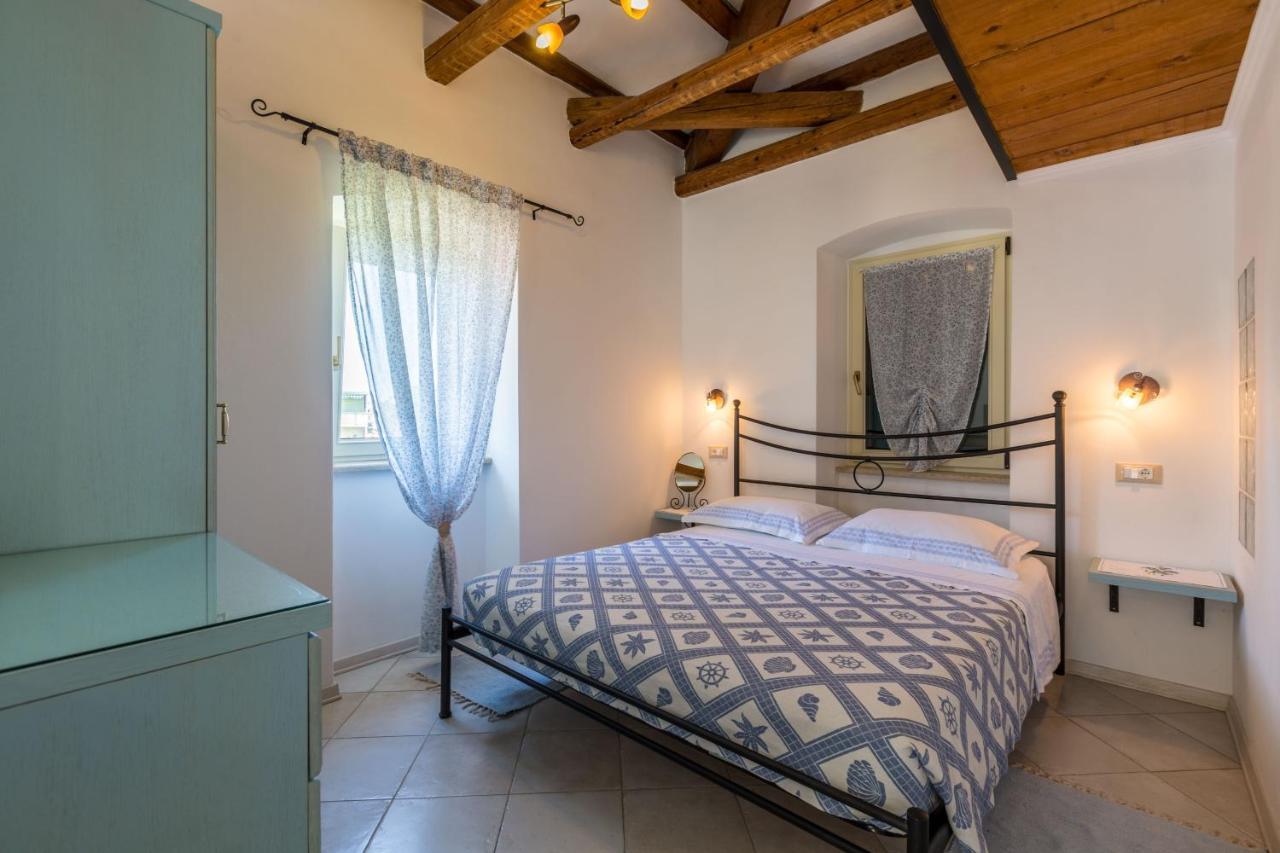 Apartments Casa Saina Rovigno Esterno foto